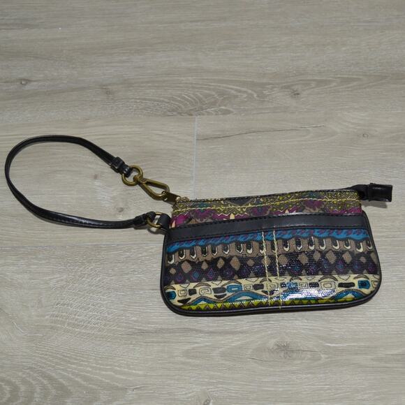 Mudd Coated Canvas Black Floral Wristlet with Keychain - Picture 1 of 9